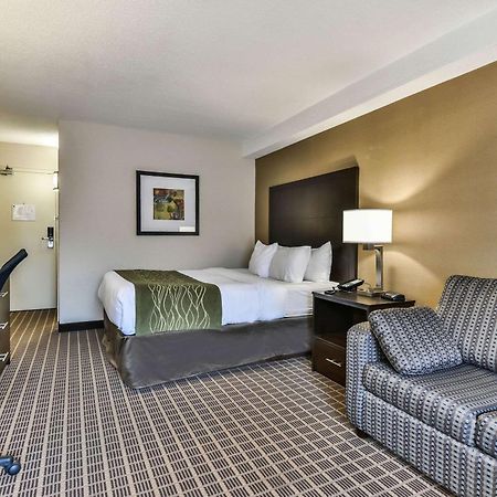 Comfort Inn Windsor Bagian luar foto