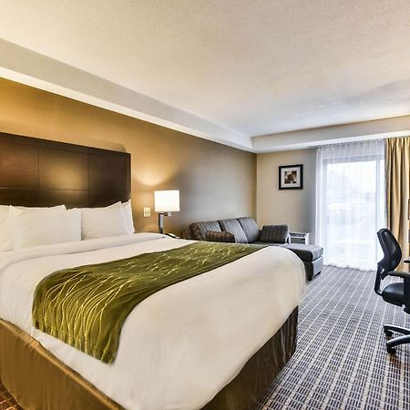Comfort Inn Windsor Bagian luar foto